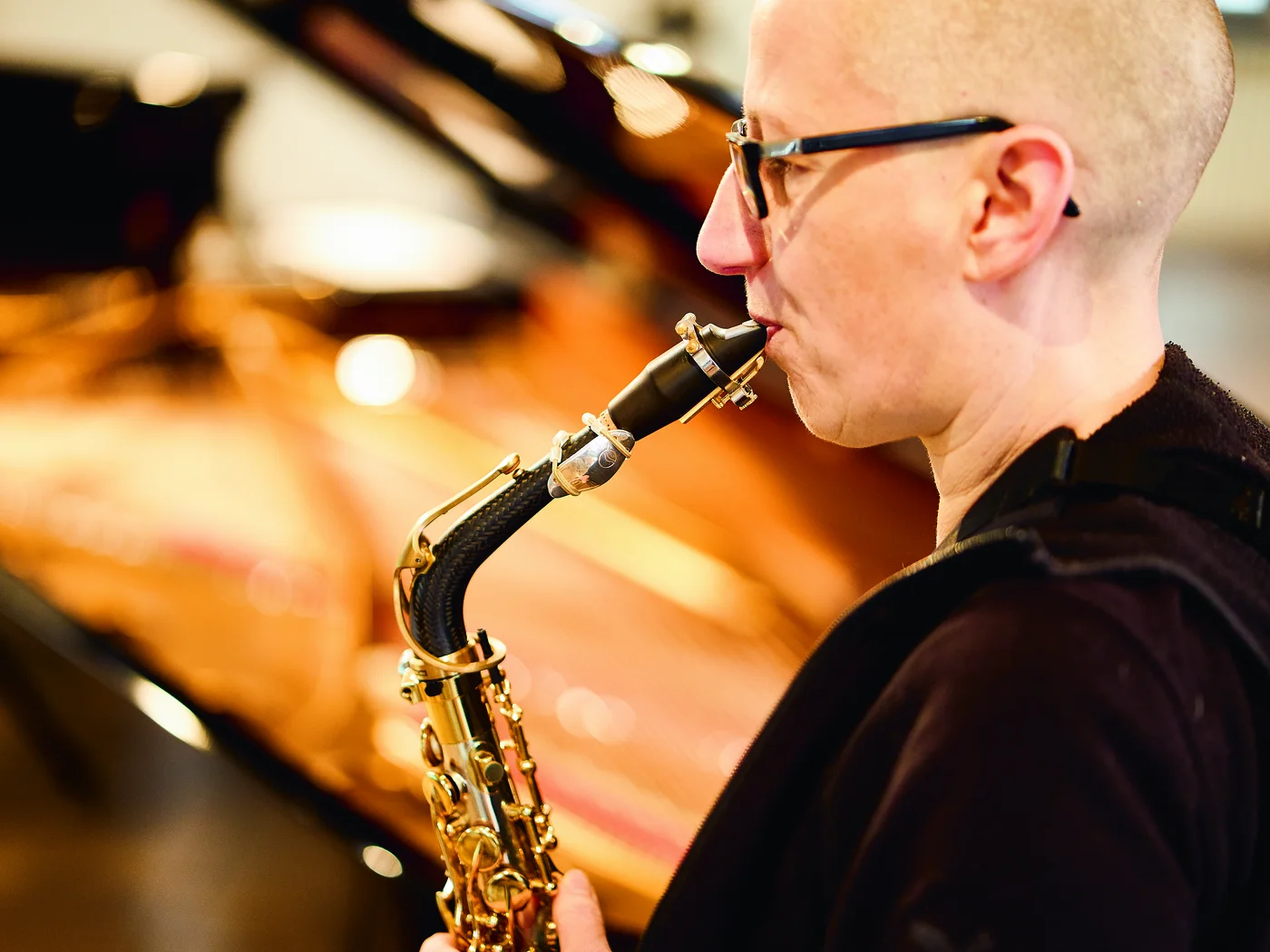 Nikola Lutz